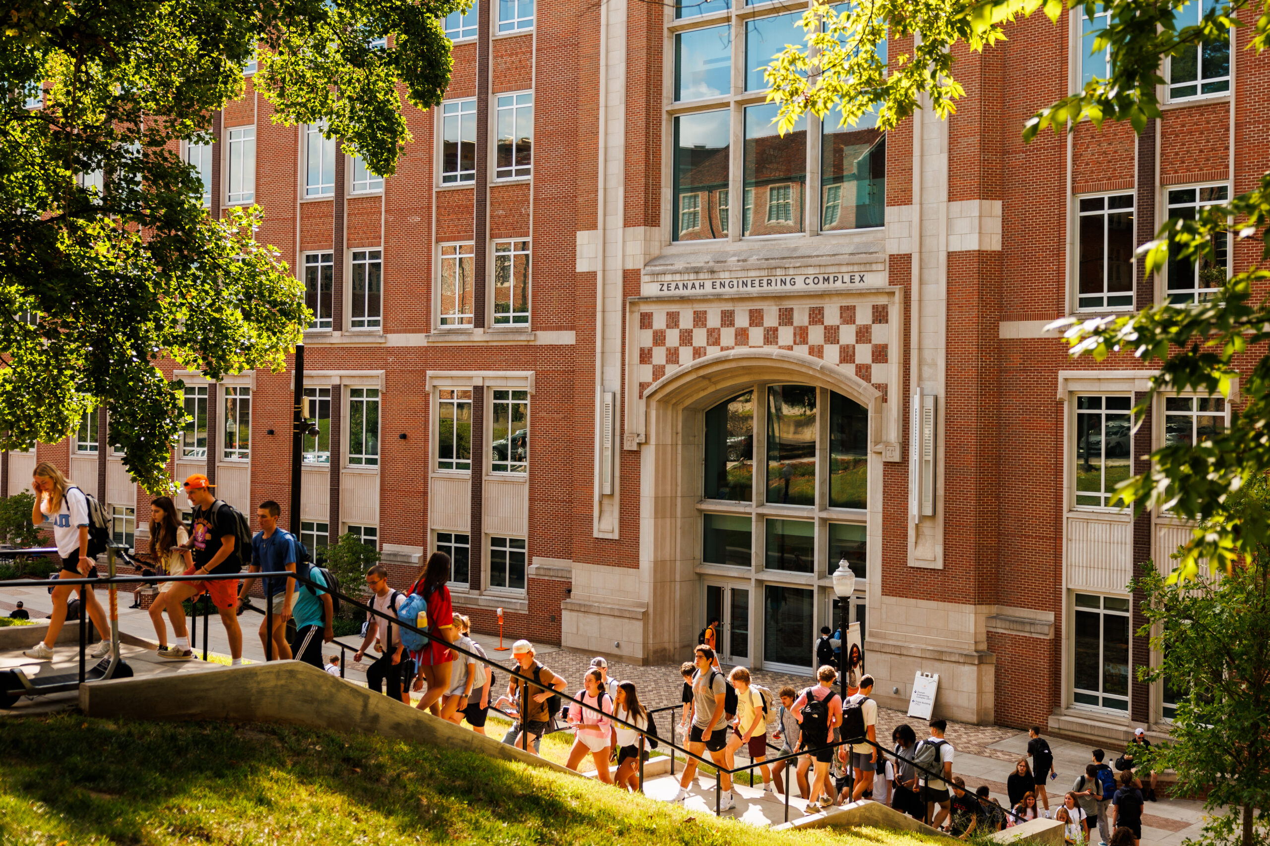 A exterior view of the Zeanah Engineering Complex as students walk between classes during the first day of Fall semester classes .